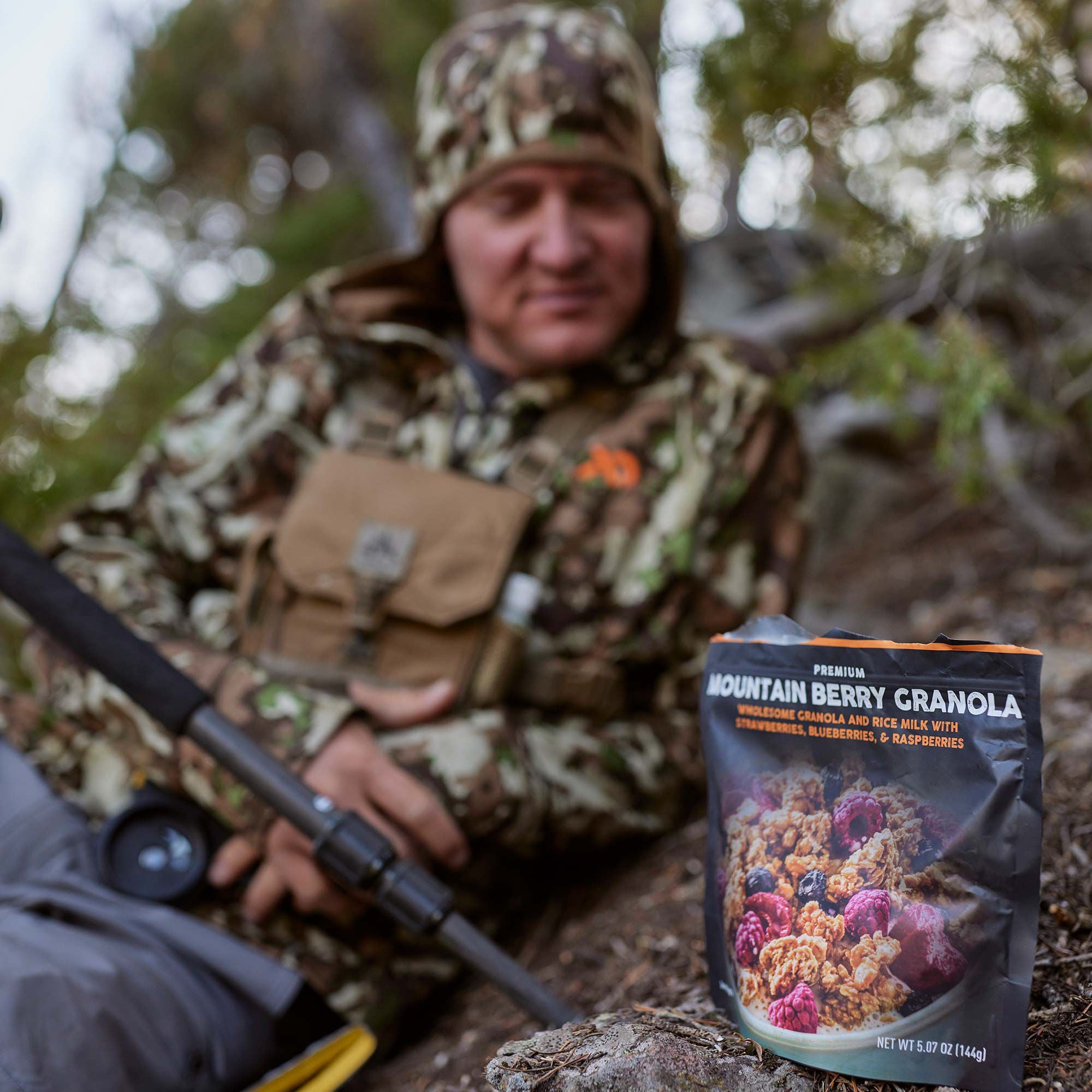 Peak Refuel Mountain Berry  Granola