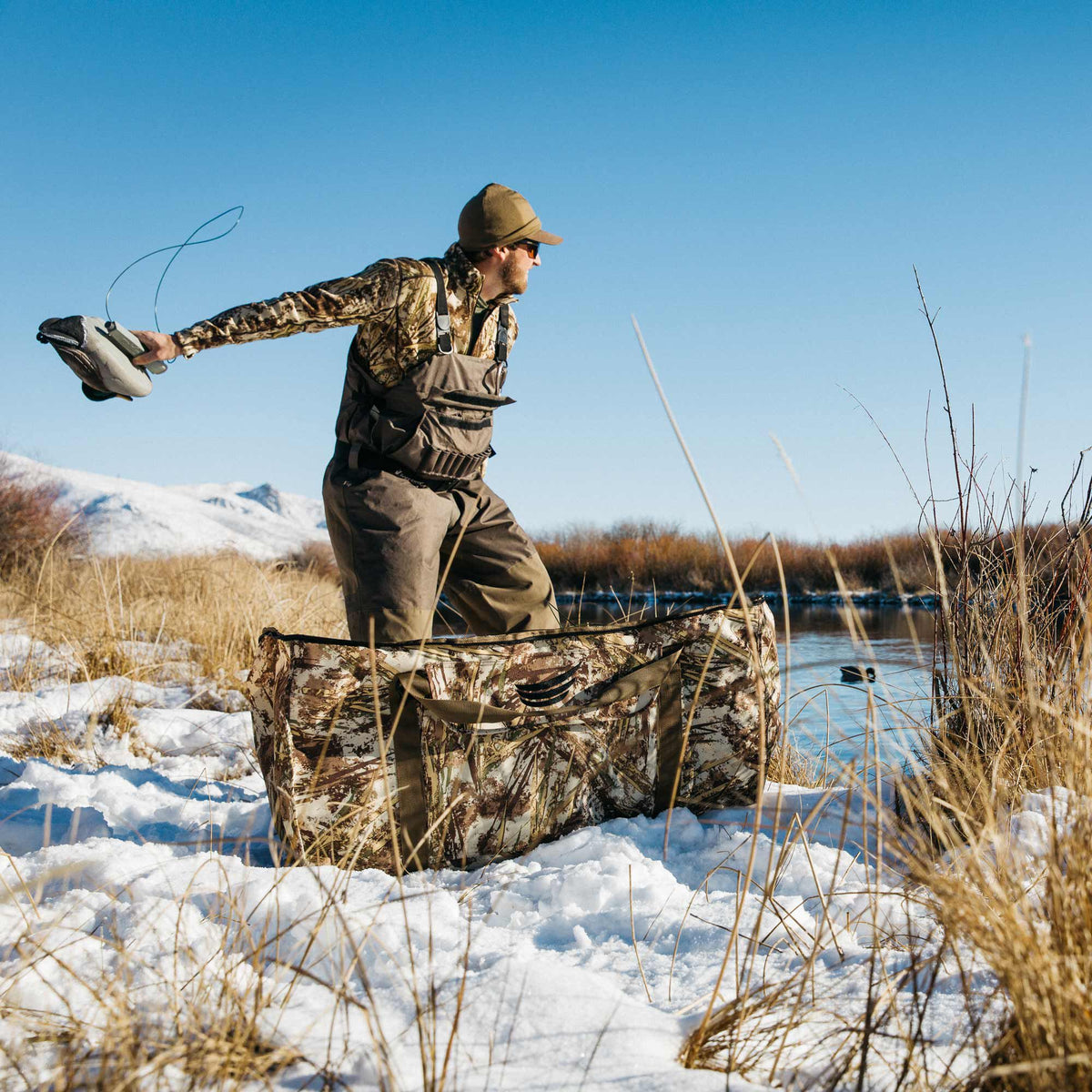 Tanglefree Deluxe 12 Slot Duck Decoy Bag