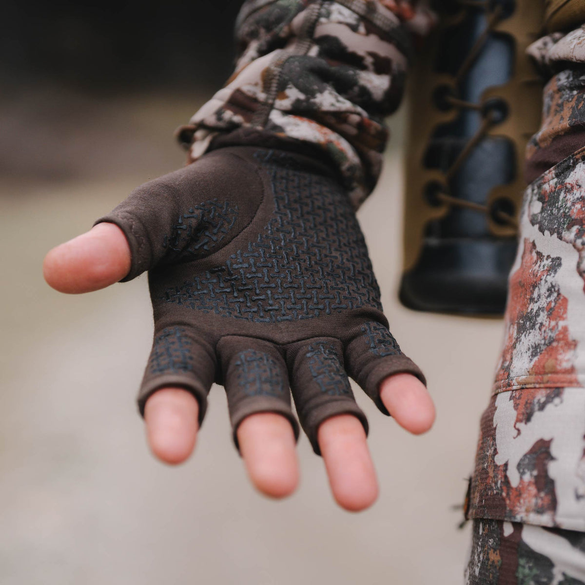 Rugged Wool Half Finger Glove